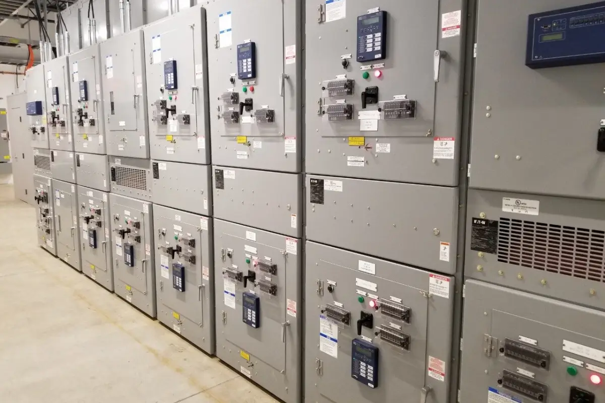 Medium Voltage Switchgear (2)